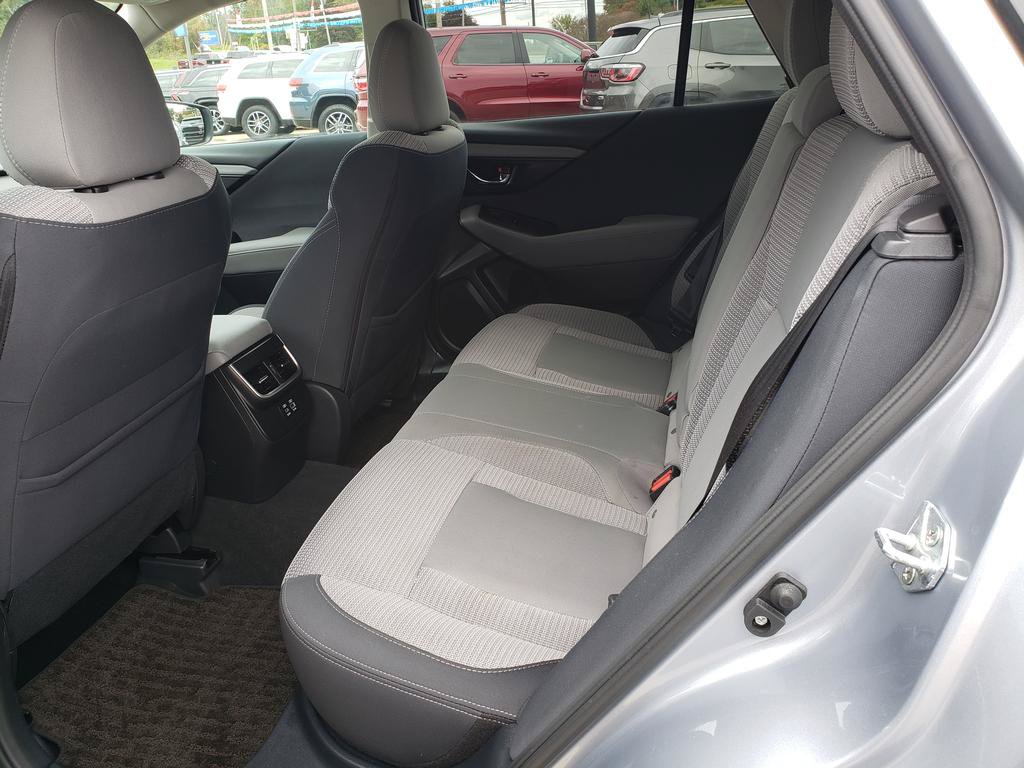 Used 2023 Subaru Outback Premium AWD/4WD image 12