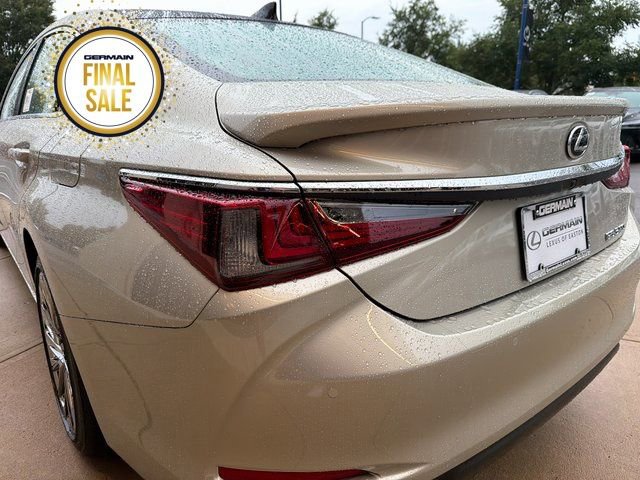 New 2025 Lexus ES 350 Ultra Luxury image 12