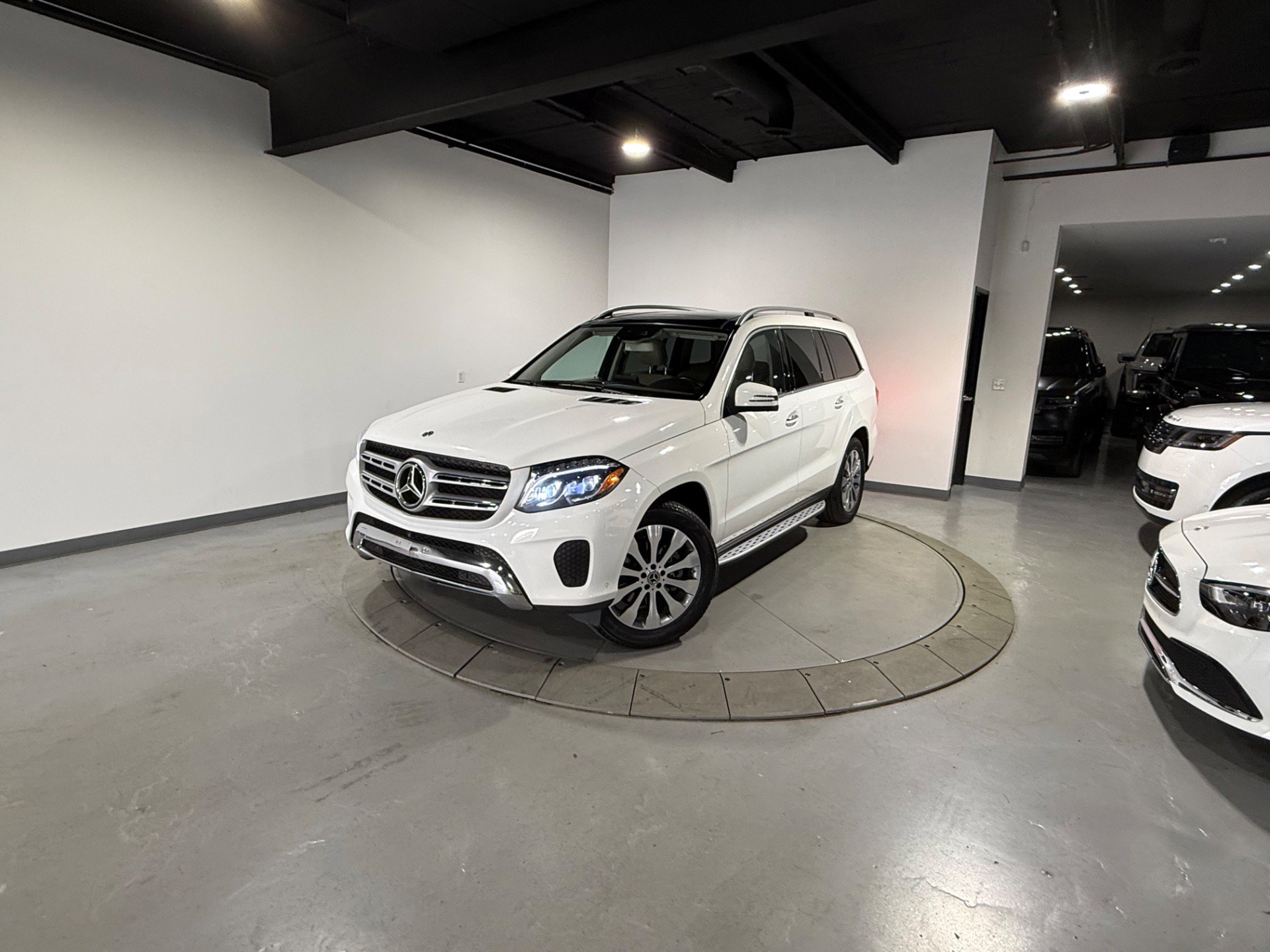 Used 2019 Mercedes-Benz GLS 450 4MATIC w/ Premium 1 Package image 3