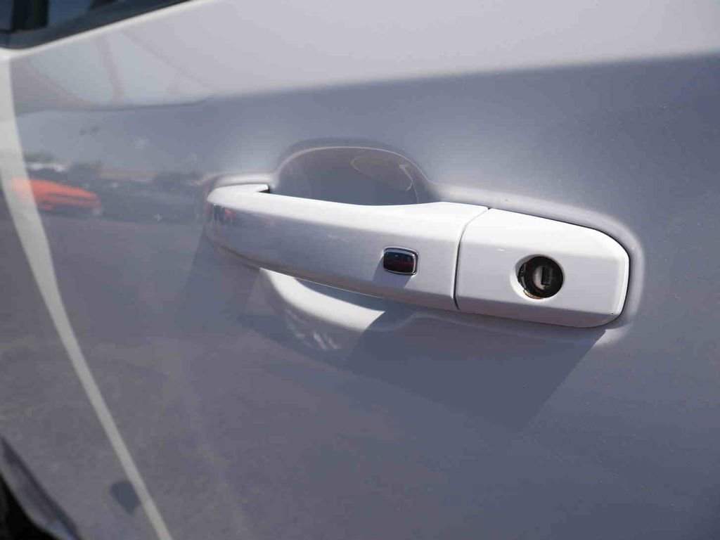 Used 2024 Chevrolet Silverado 1500 RST image 13