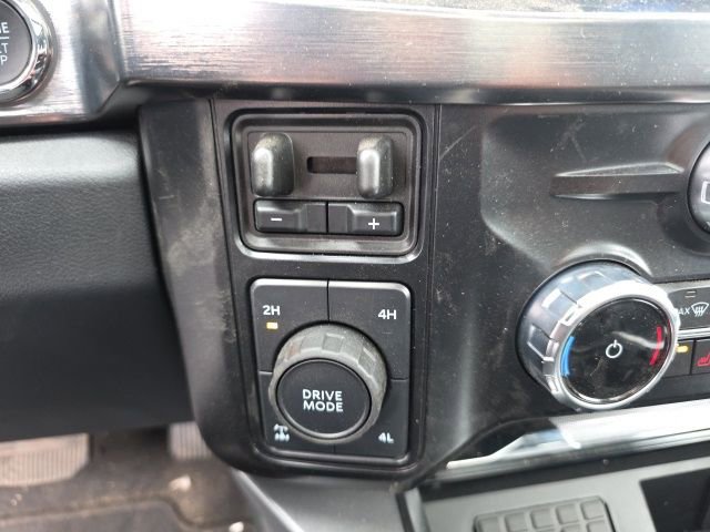 Used 2025 Ford F250 Lariat w/ Lariat Ultimate Package image 11