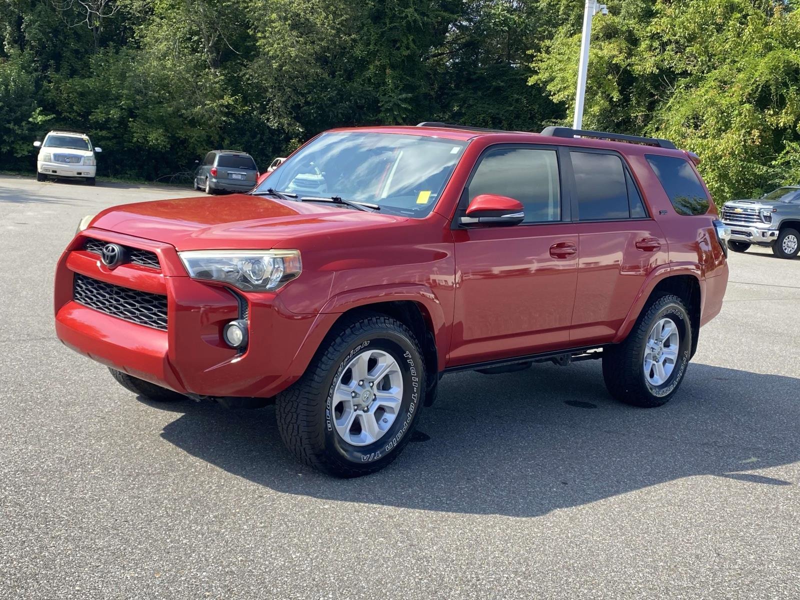 Used 2016 Toyota 4Runner SR5 Premium image 3