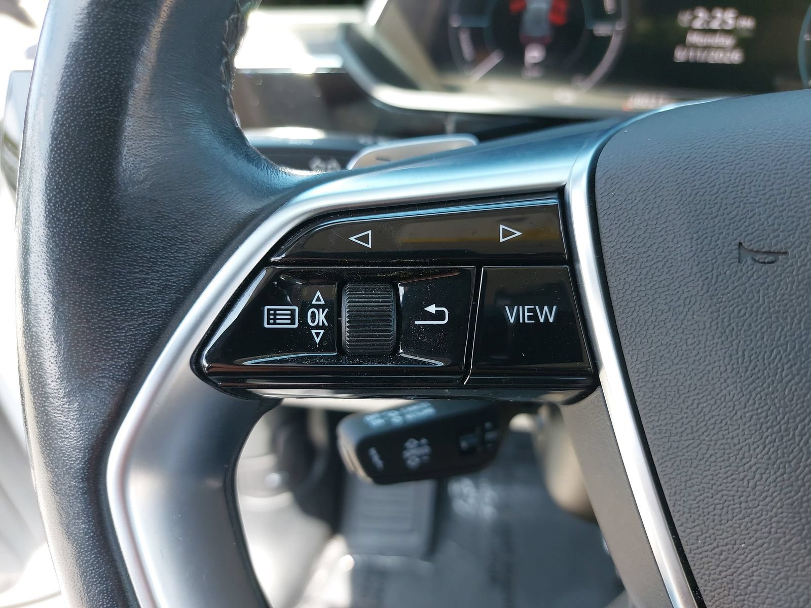 Used 2024 Audi Q8 e-tron Premium Plus w/ Premium Plus Package AWD/4WD image 17