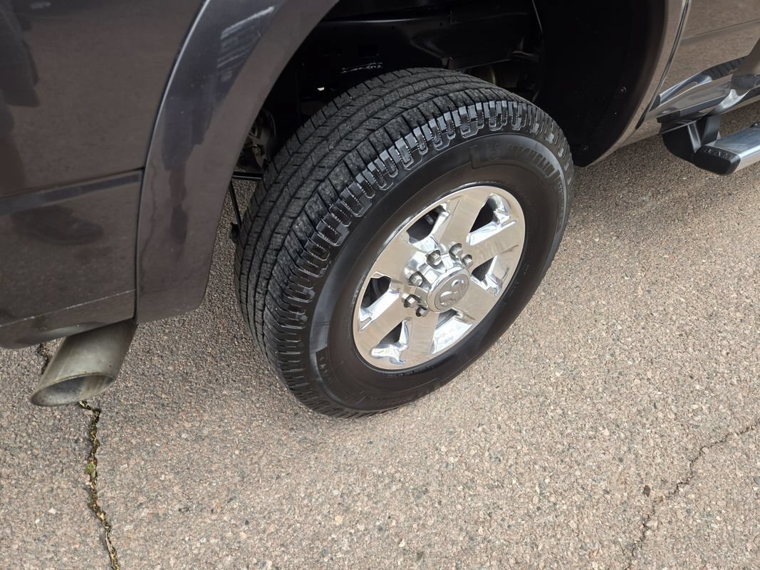 Used 2014 RAM 2500 Laramie w/ Cold Weather Group AWD/4WD image 11