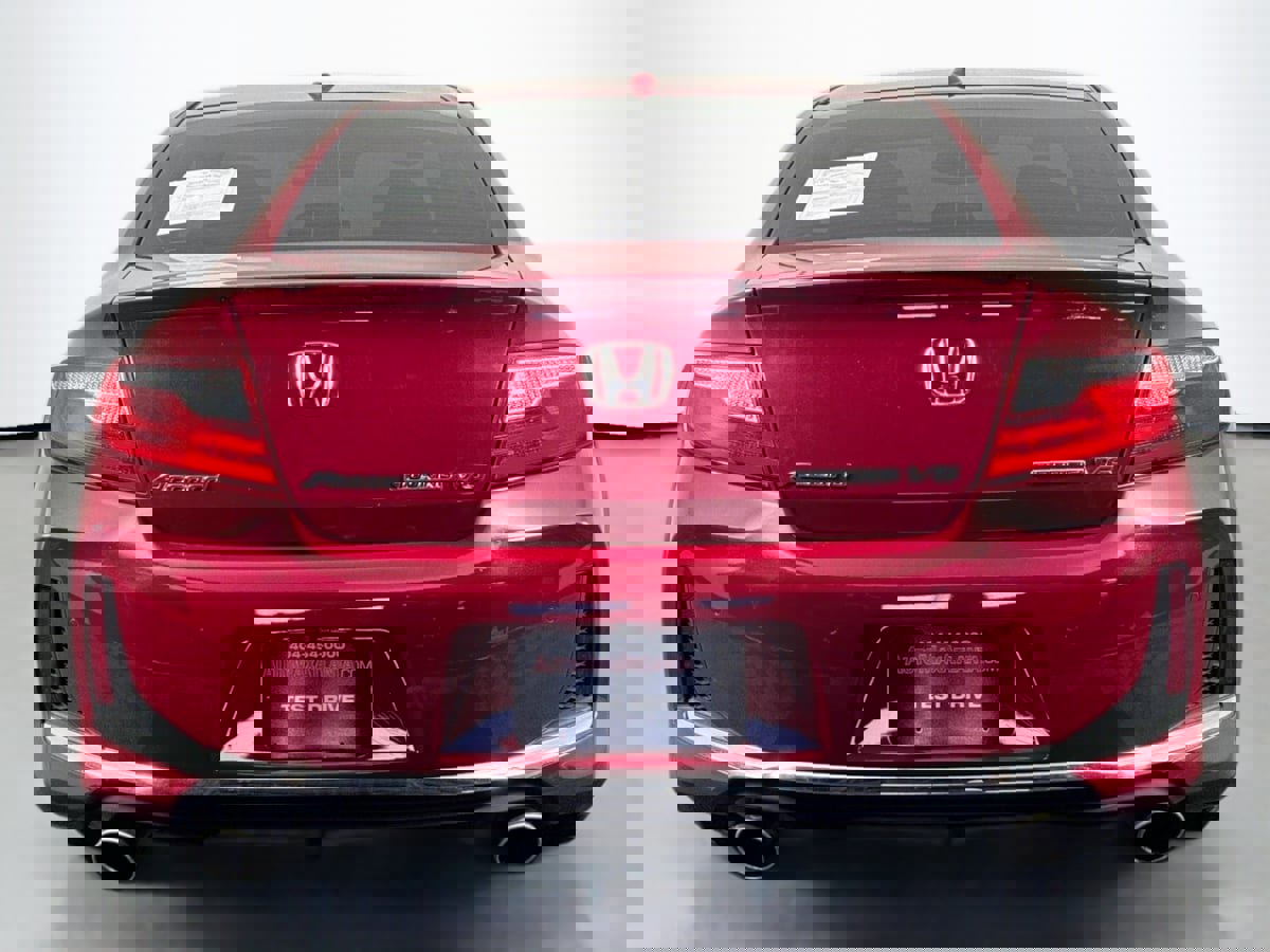 Used 2017 Honda Accord Touring image 6