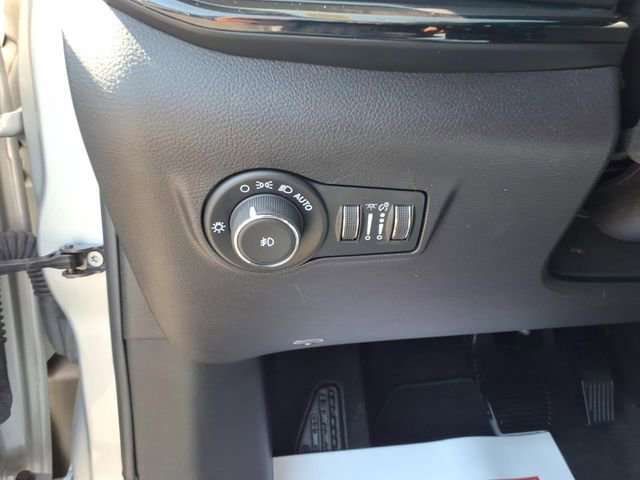 Used 2024 Jeep Compass Latitude w/ Altitude Special Edition image 16