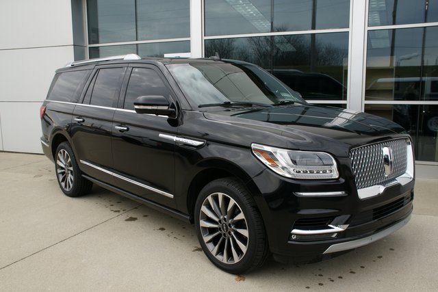Used 2018 Lincoln Navigator L Select image 2