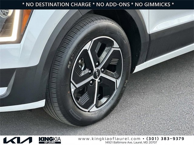 Used 2025 Kia Niro LX image 30