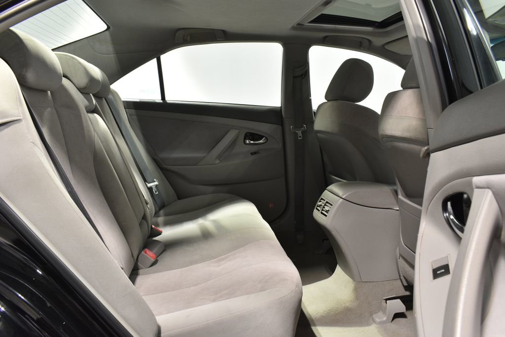 Used 2010 Toyota Camry Hybrid image 26