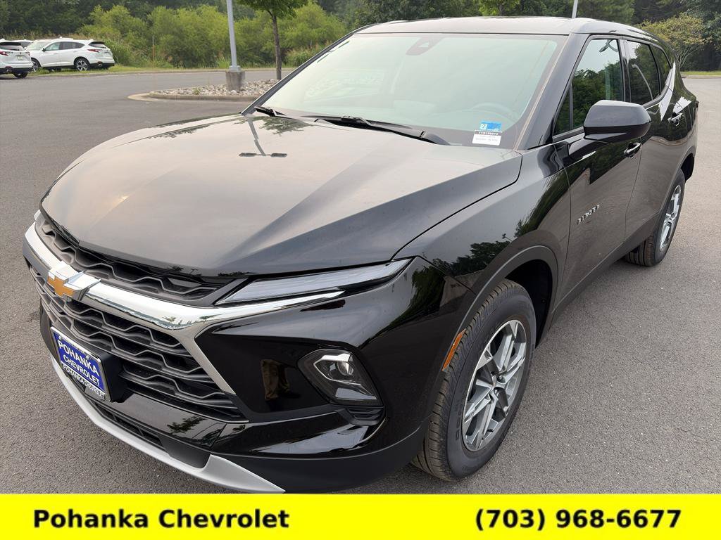 New 2026 Chevrolet Blazer LT AWD/4WD image 3