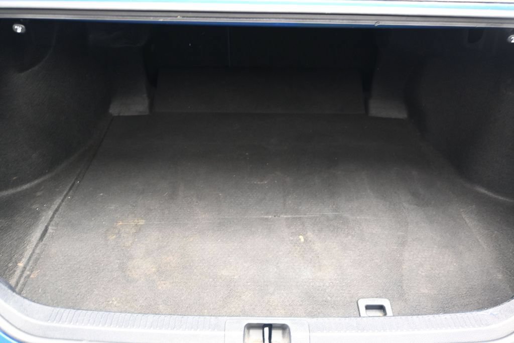 Used 2020 Toyota Camry SE FWD image 13