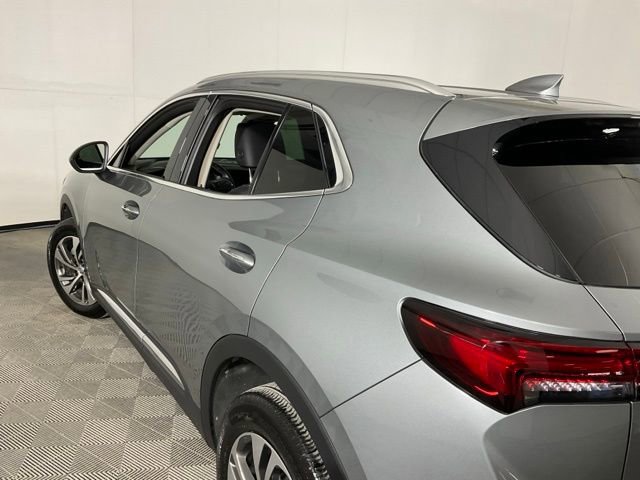 Used 2023 Buick Envision Essence image 40