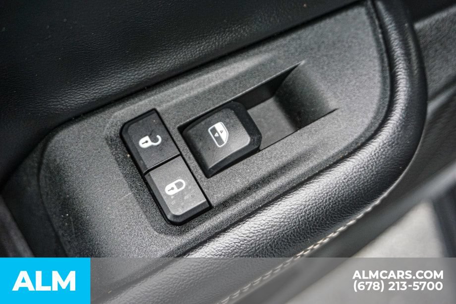 Used 2025 Jeep Grand Cherokee Altitude AWD/4WD image 50