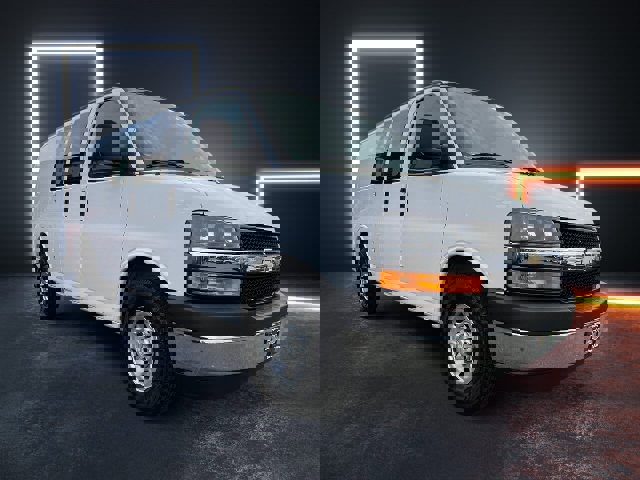 Used 2018 Chevrolet Express 2500 w/ Driver Convenience Package image 7