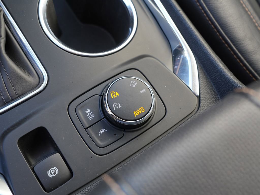 Used 2021 Chevrolet Traverse Premier w/ LPO, Floor Liner Package image 39