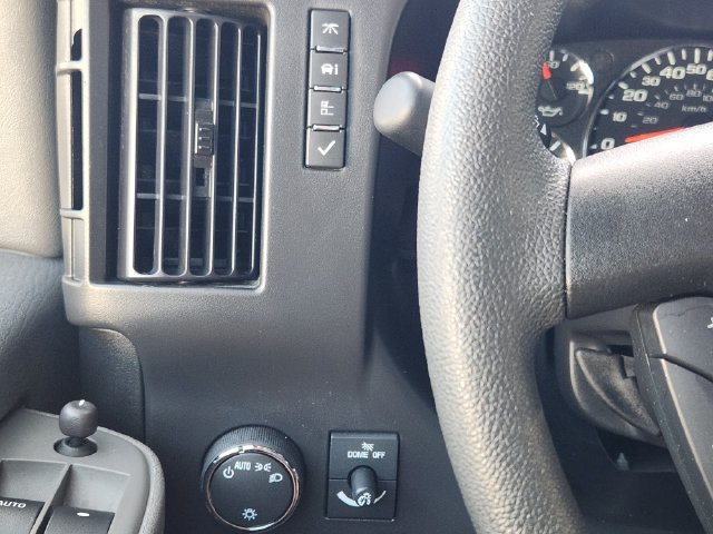 Used 2025 Chevrolet Express 3500 LT w/ LT Preferred Equipment Group RWD image 24