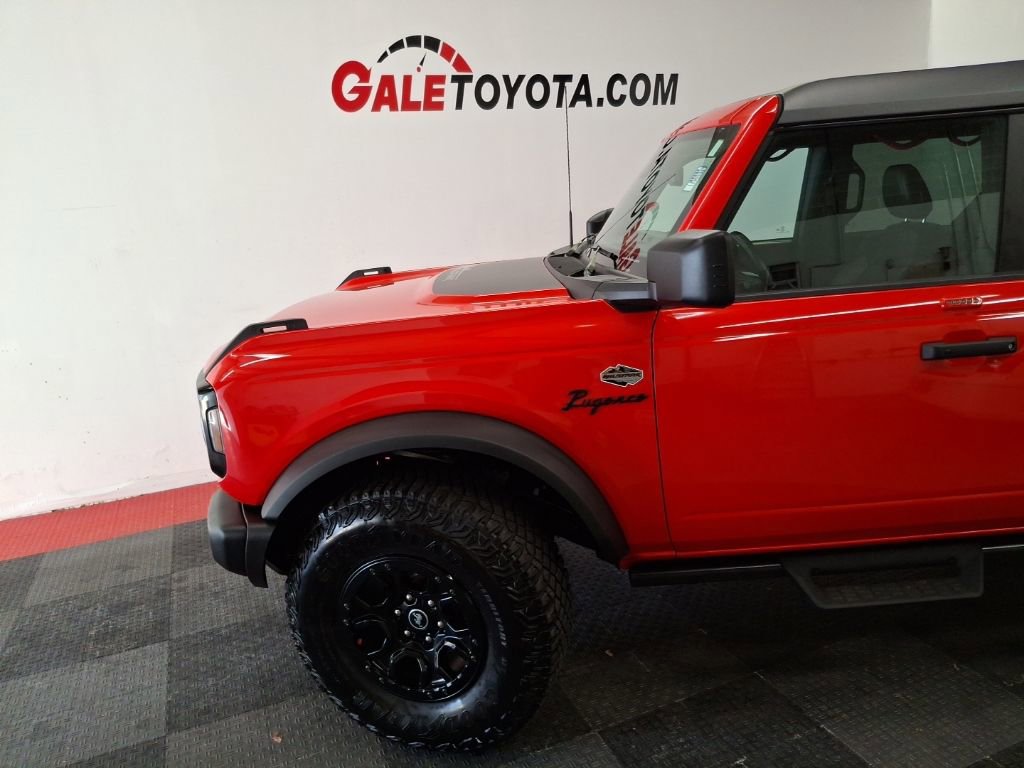 Used 2023 Ford Bronco Wildtrak image 5