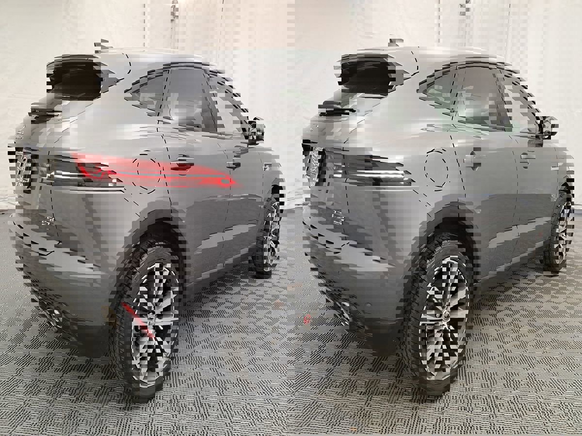 Used 2020 Jaguar E-PACE SE AWD/4WD image 3