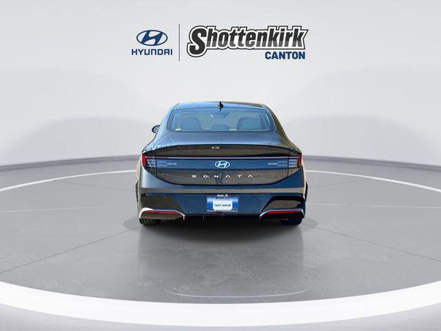 New 2026 Hyundai Sonata SEL image 7