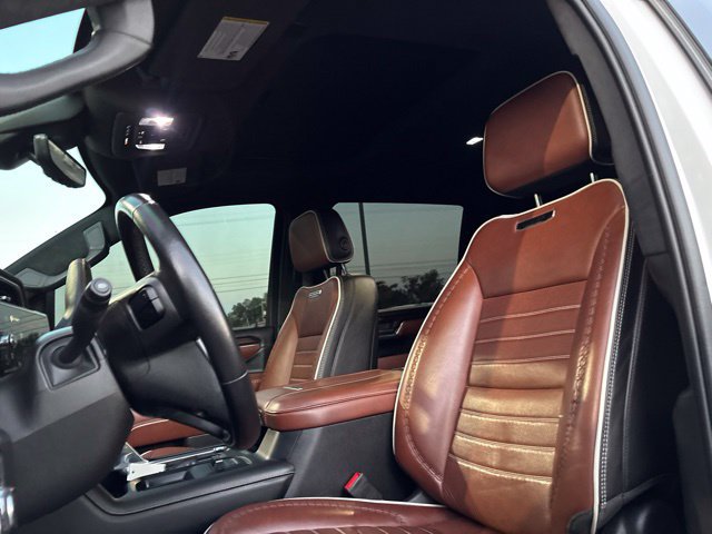 Used 2024 GMC Sierra 2500 Denali Ultimate AWD/4WD image 12