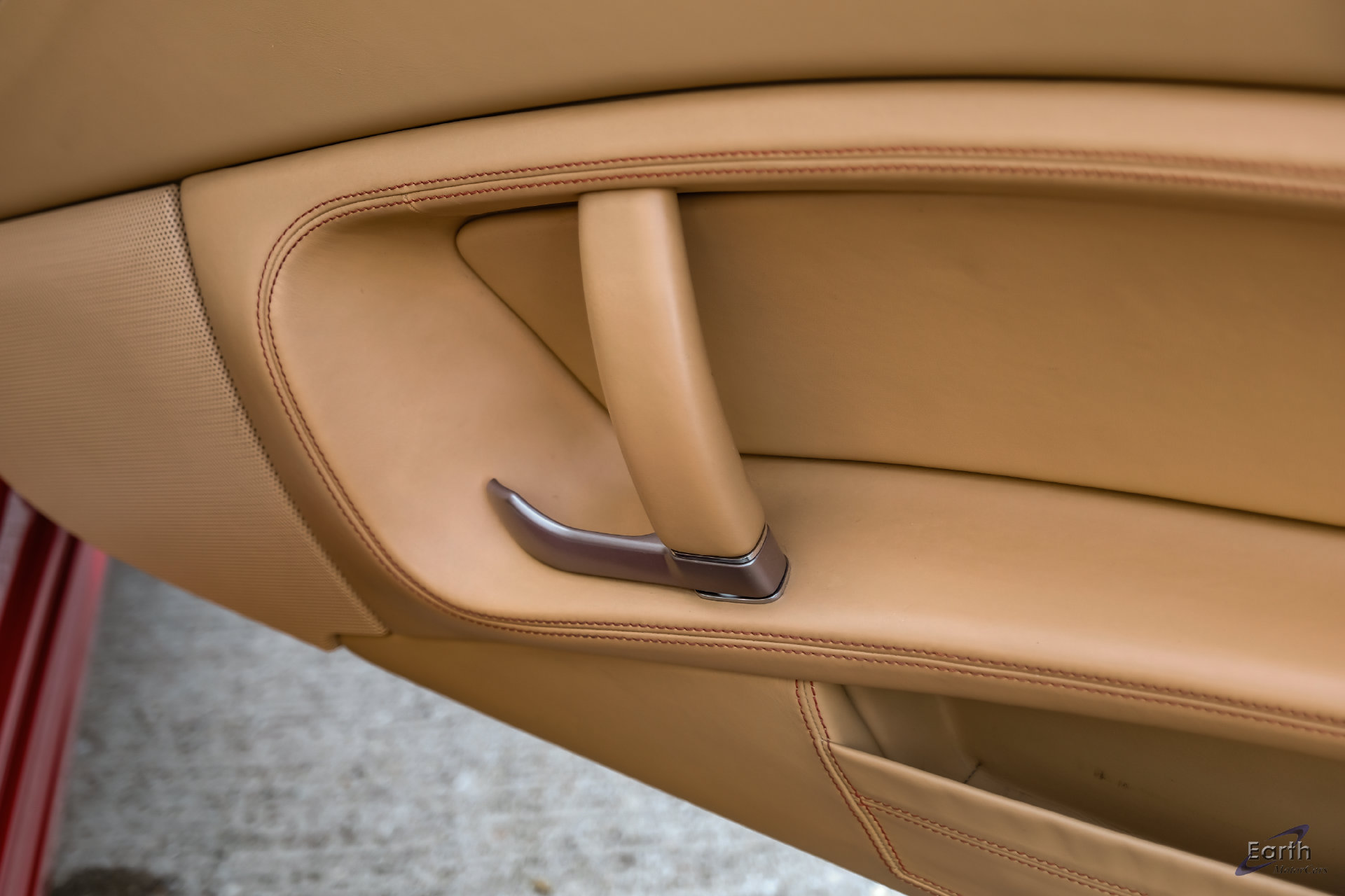 Used 2014 Ferrari California RWD image 93