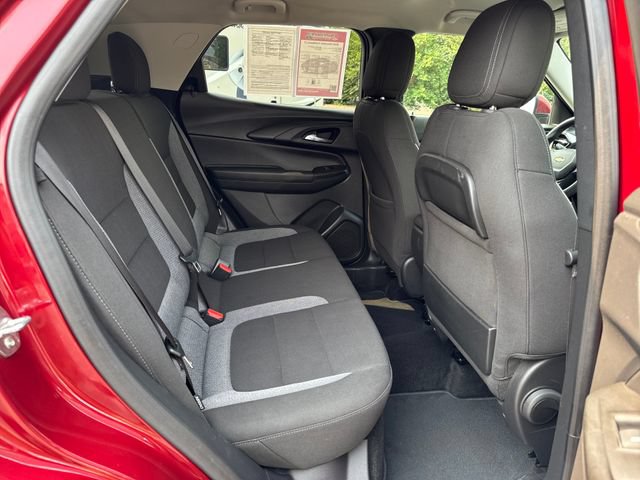 Used 2025 Chevrolet TrailBlazer LT AWD/4WD image 29