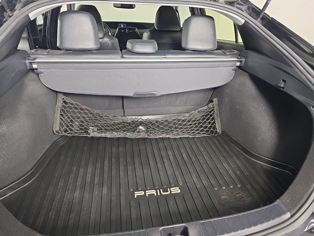 Used 2019 Toyota Prius XLE image 31