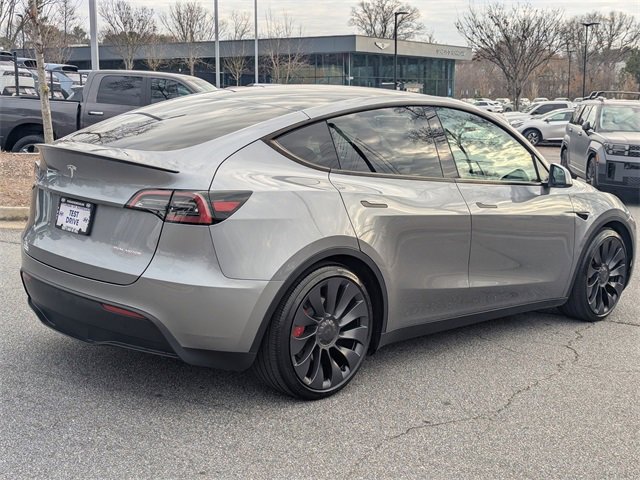 Used 2025 Tesla Model Y Performance image 7
