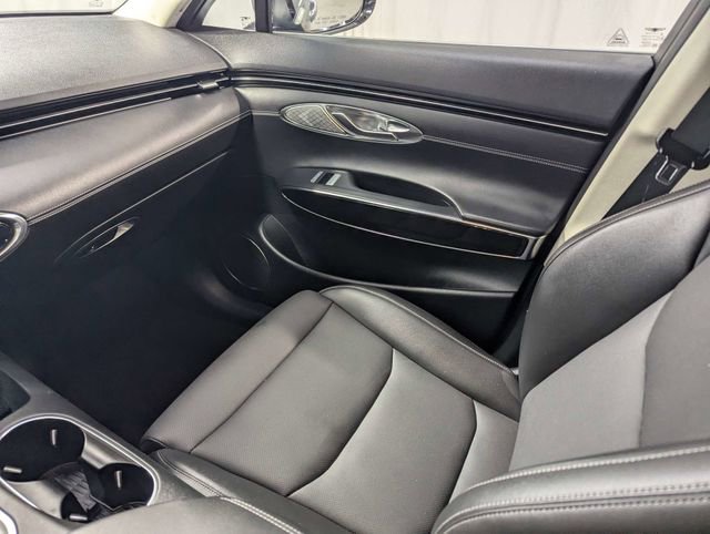Used 2024 Genesis GV70 2.5T AWD/4WD image 8
