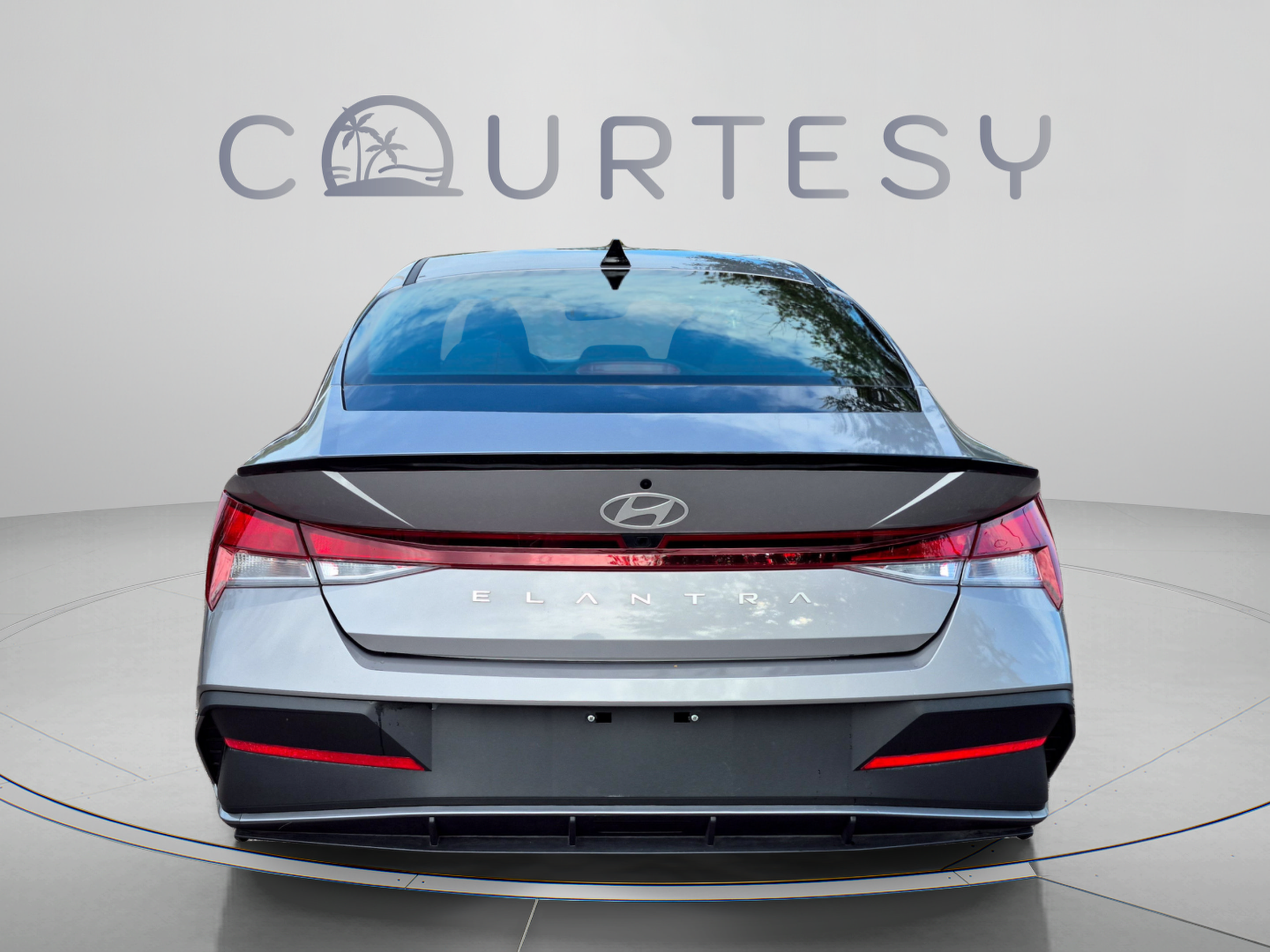 Certified 2025 Hyundai Elantra Sport FWD image 4