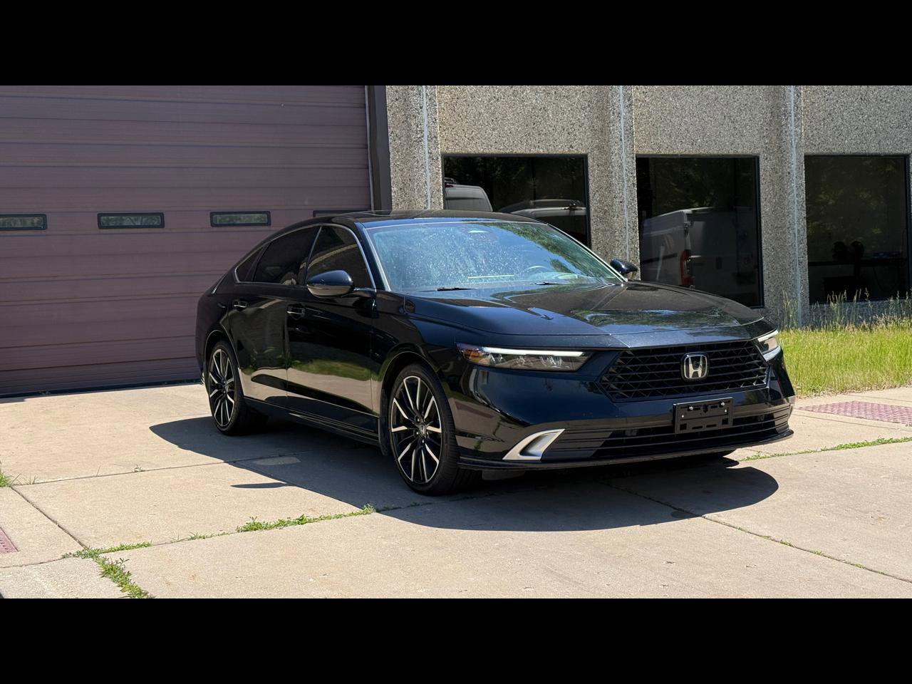 Used 2023 Honda Accord Touring image 1