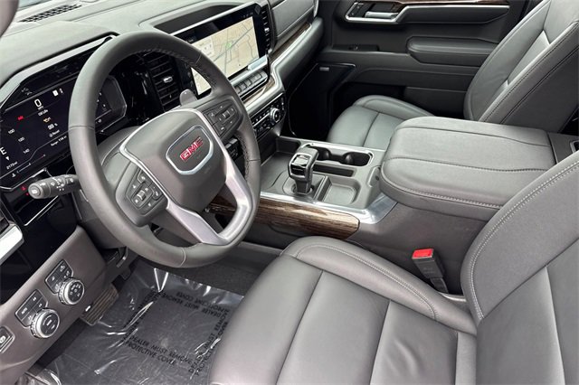 Used 2025 GMC Sierra 1500 Elevation w/ Elevation Premium Package image 10