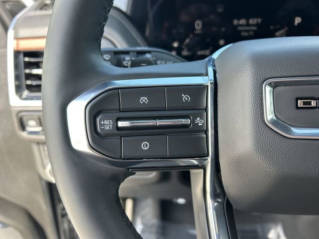 Used 2025 GMC Yukon XL Denali AWD/4WD image 23
