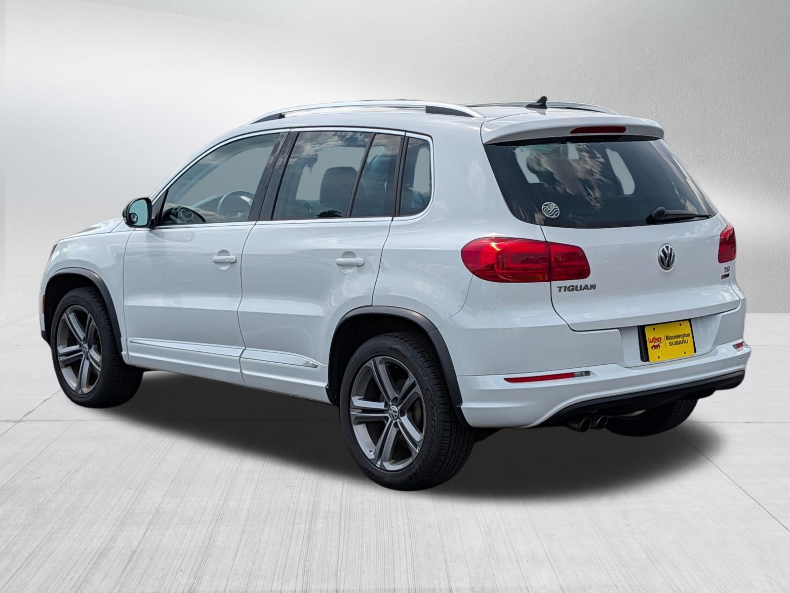 Used 2017 Volkswagen Tiguan Sport AWD/4WD image 5