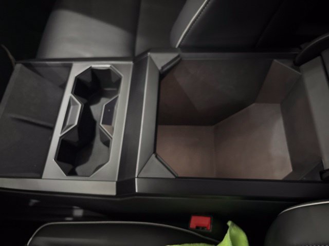 Used 2024 Tesla Cybertruck AWD Crew Cab image 24