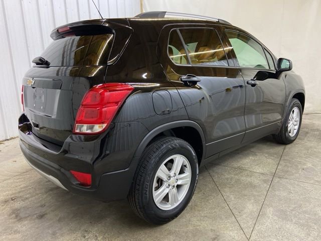 Used 2022 Chevrolet Trax LT w/ LT Convenience Package AWD/4WD image 6