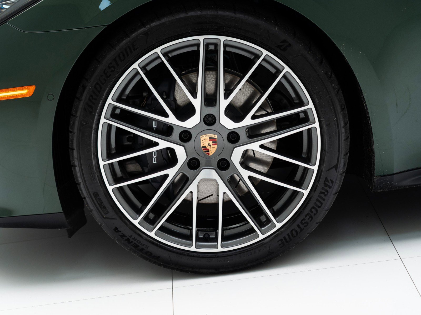 New 2026 Porsche Panamera 4 AWD/4WD image 12