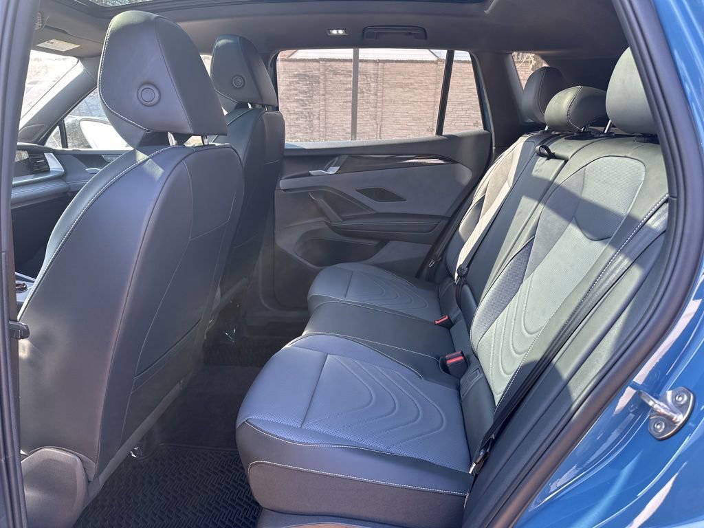 New 2026 Volkswagen Tiguan SE R-Line image 17