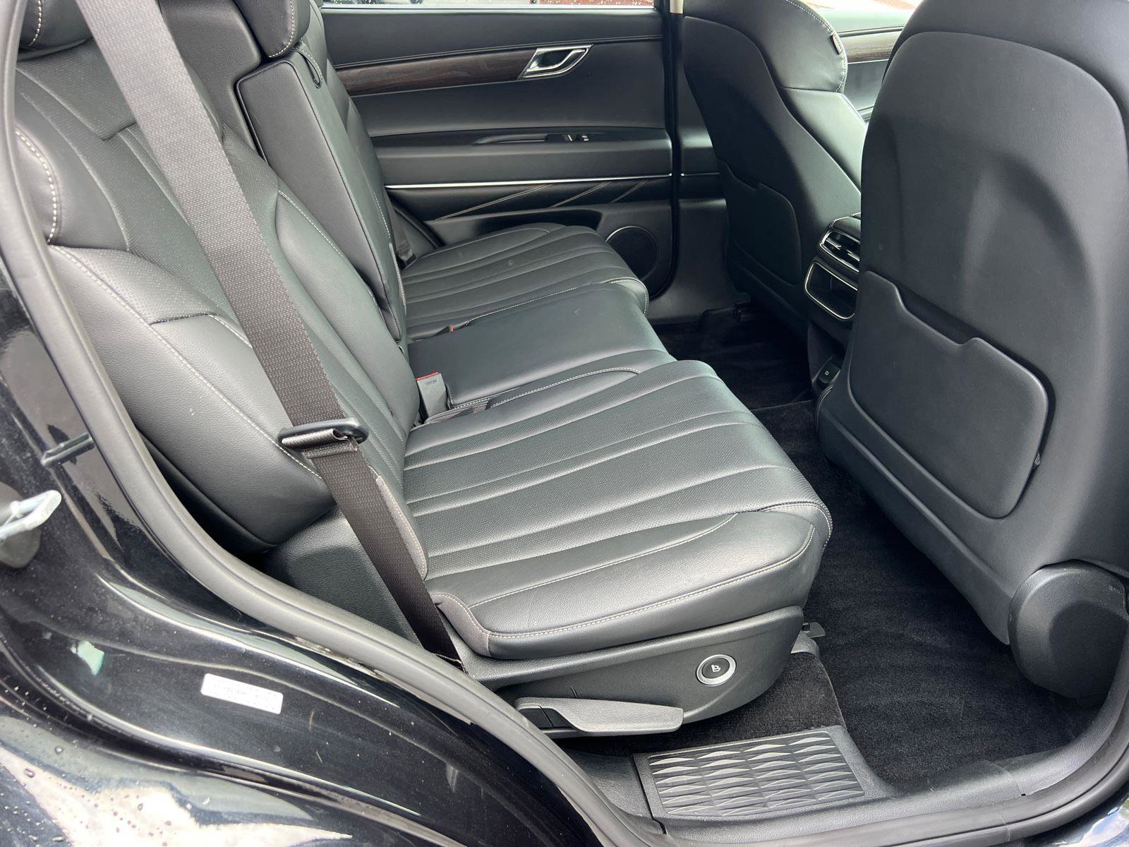 Used 2024 Genesis GV80 2.5T image 16