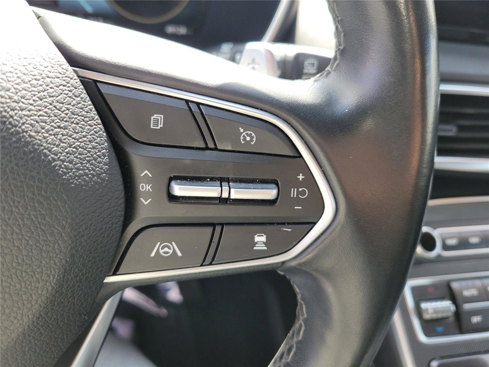 Used 2022 Hyundai Santa Fe Limited image 24