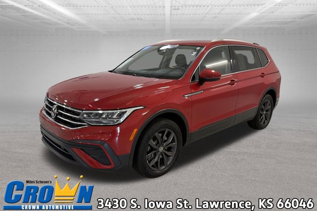 Certified 2023 Volkswagen Tiguan SE w/ Panoramic Sunroof Package FWD image 1