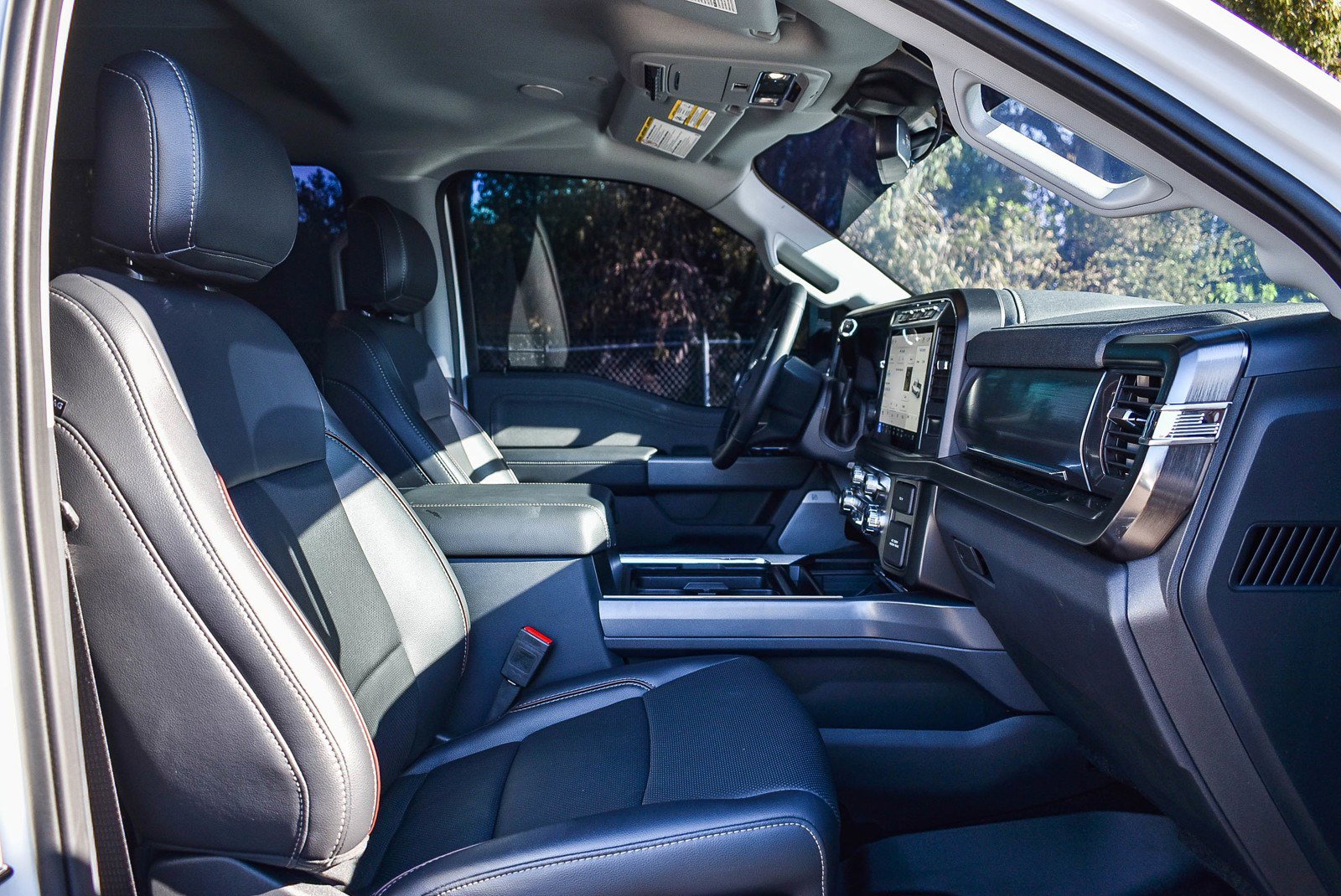 Used 2024 Ford F350 Lariat w/ Lariat Ultimate Package image 15