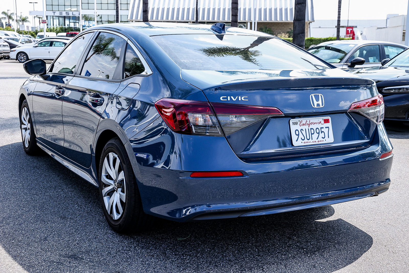 Used 2025 Honda Civic LX image 4