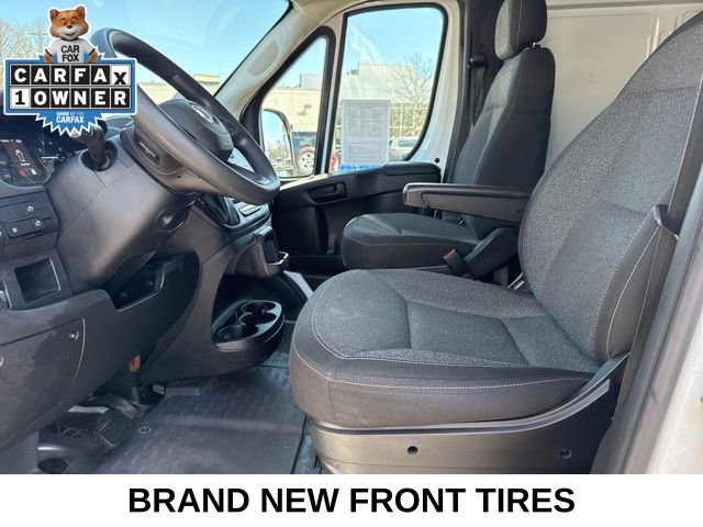 Used 2025 RAM ProMaster 2500 w/ Convenience Group image 17