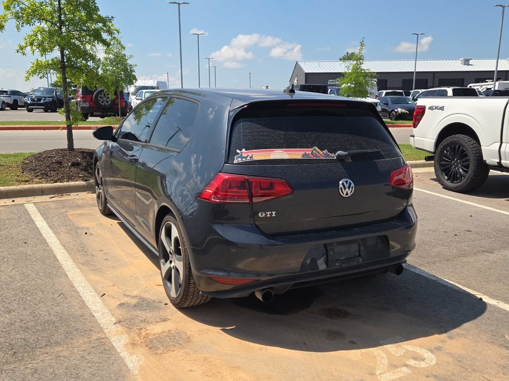 Used 2016 Volkswagen GTI SE FWD image 2