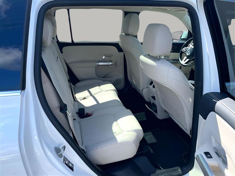Used 2021 Mercedes-Benz GLB 250 4MATIC image 28