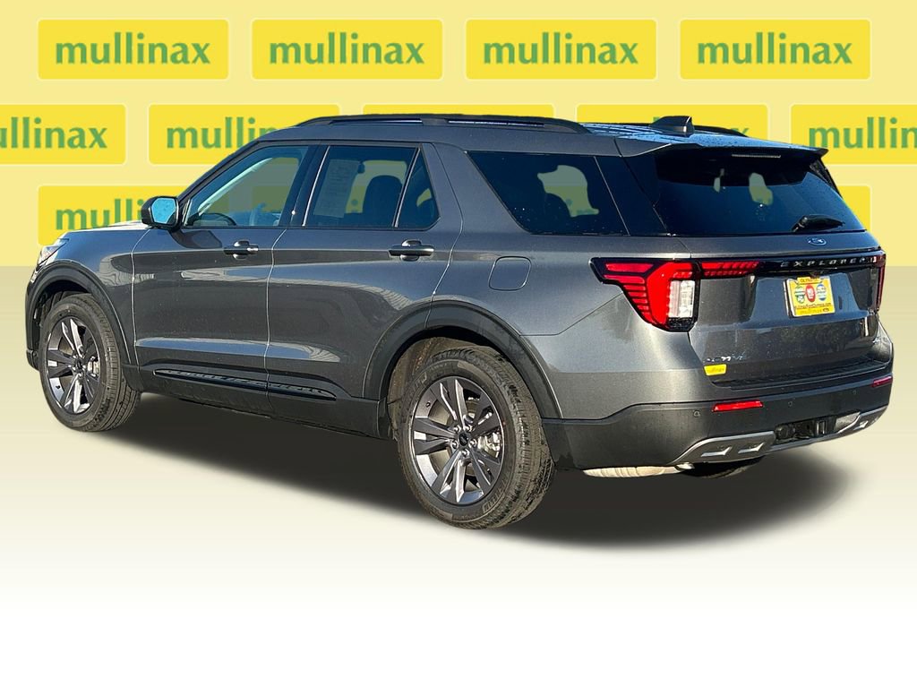 Used 2026 Ford Explorer Active w/ Active Comfort Package image 10