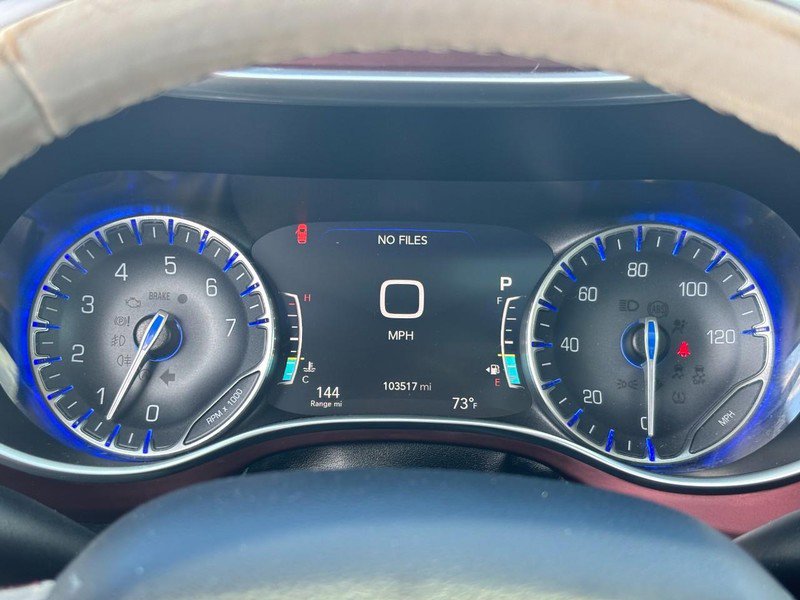 Used 2020 Chrysler Pacifica Limited image 19