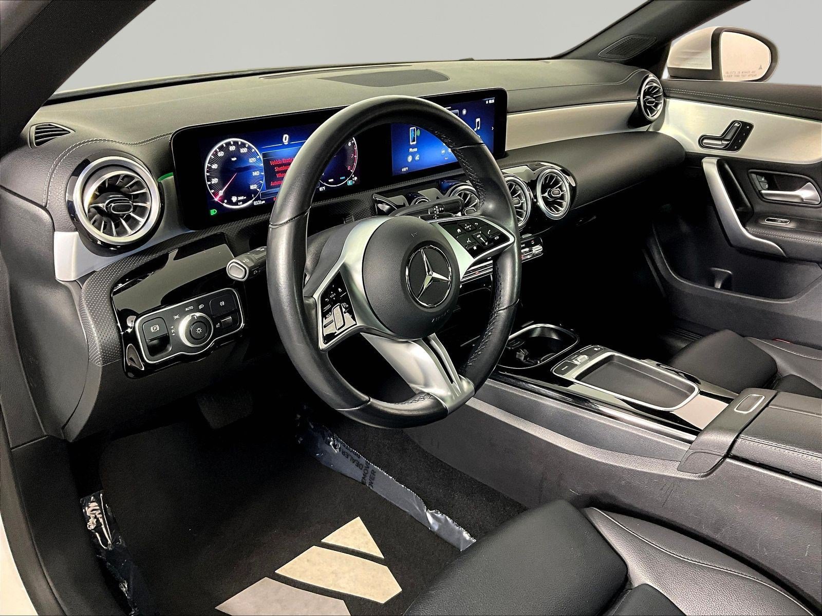 Used 2025 Mercedes-Benz CLA 250 4MATIC image 17