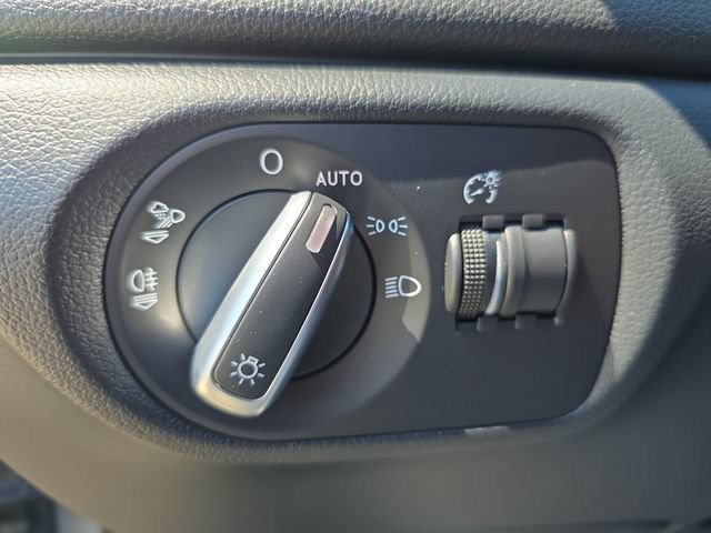 Used 2016 Audi Q3 2.0T Premium Plus FWD image 28